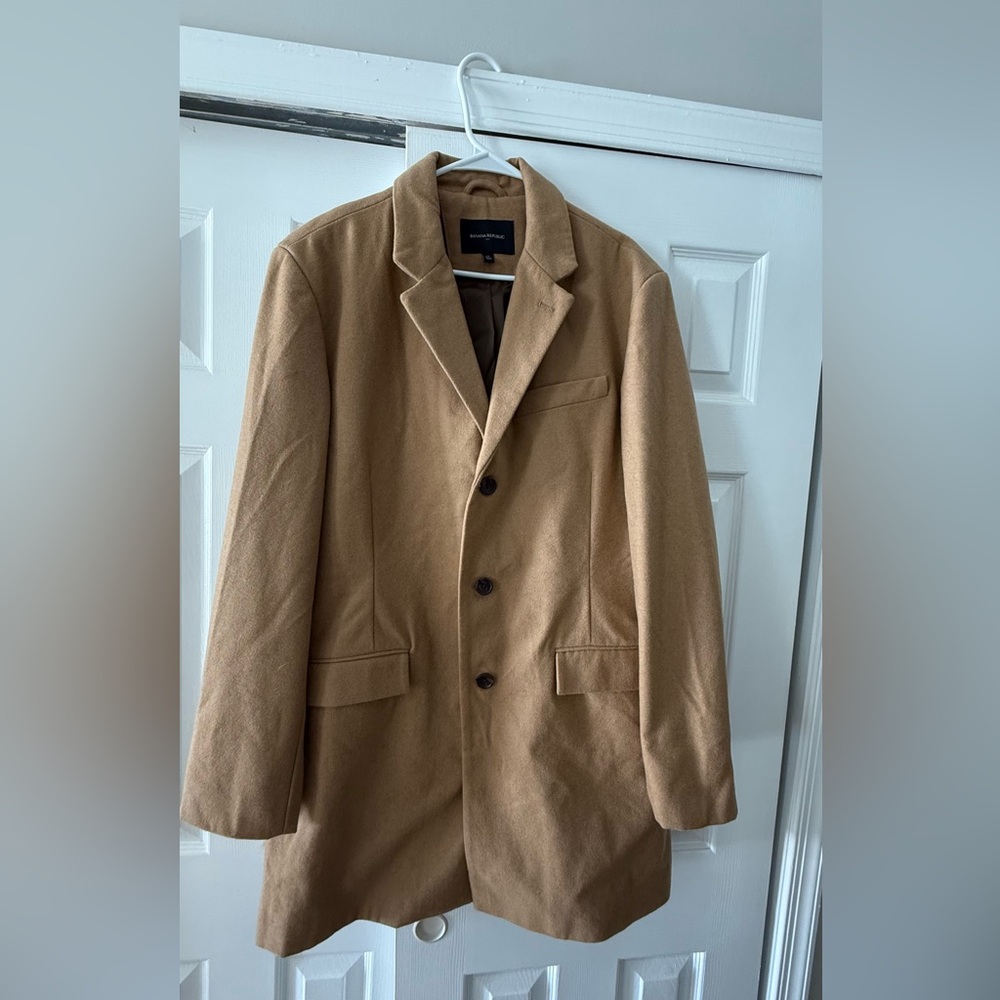 Men’s tan pea coat
